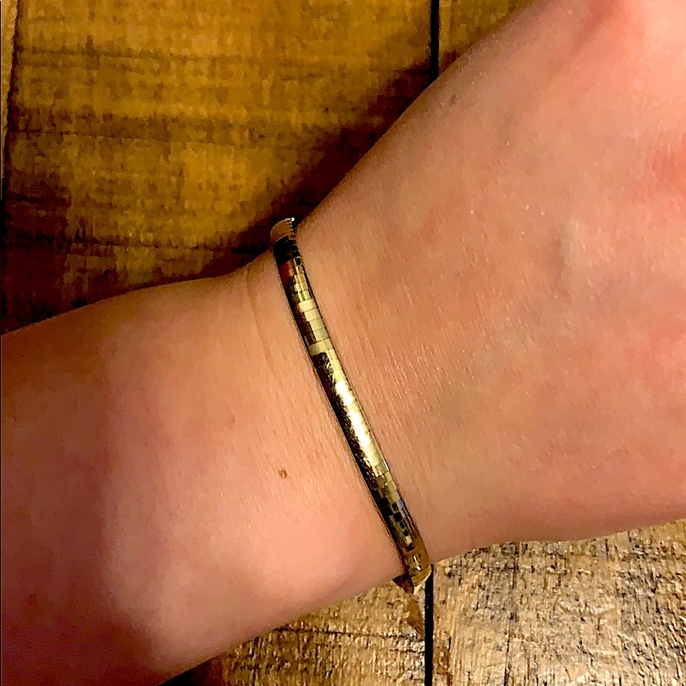 10k uniquely reversible gold bracelet!
